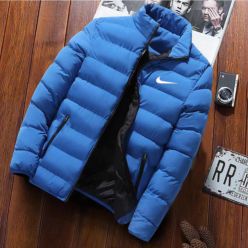 [KAUFEN SIE 1, ERHALTEN SIE 2] Essential-Jacke mit Swoosh-Logo